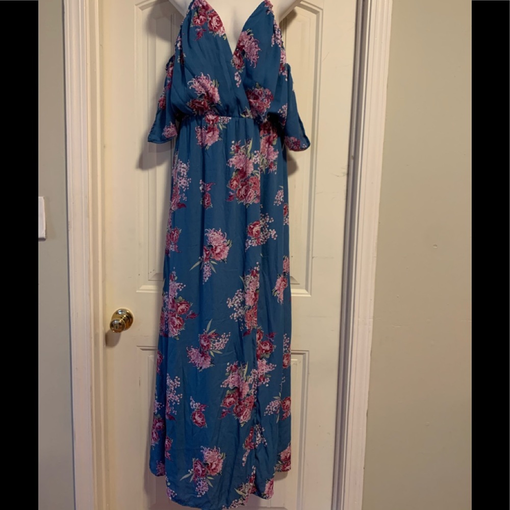 Pretty floral dress 💐